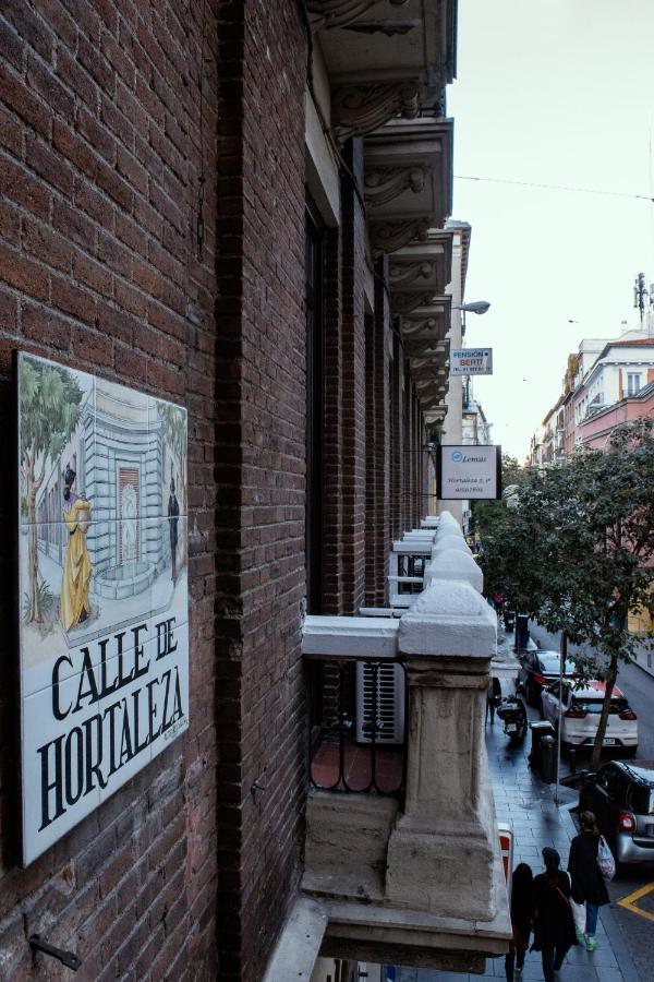Casa Lemus Hotel Madrid Exterior photo