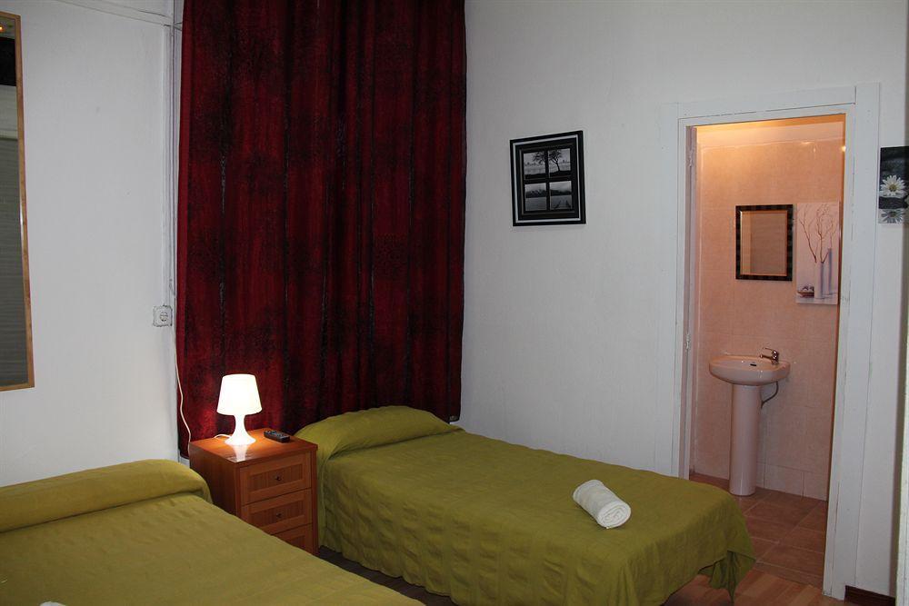Casa Lemus Hotel Madrid Exterior photo