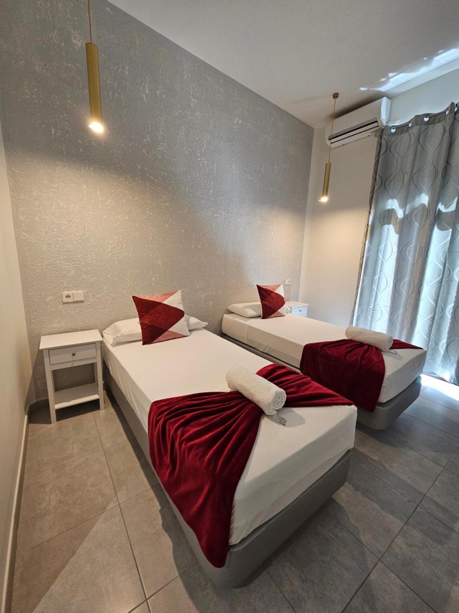 Casa Lemus Hotel Madrid Exterior photo
