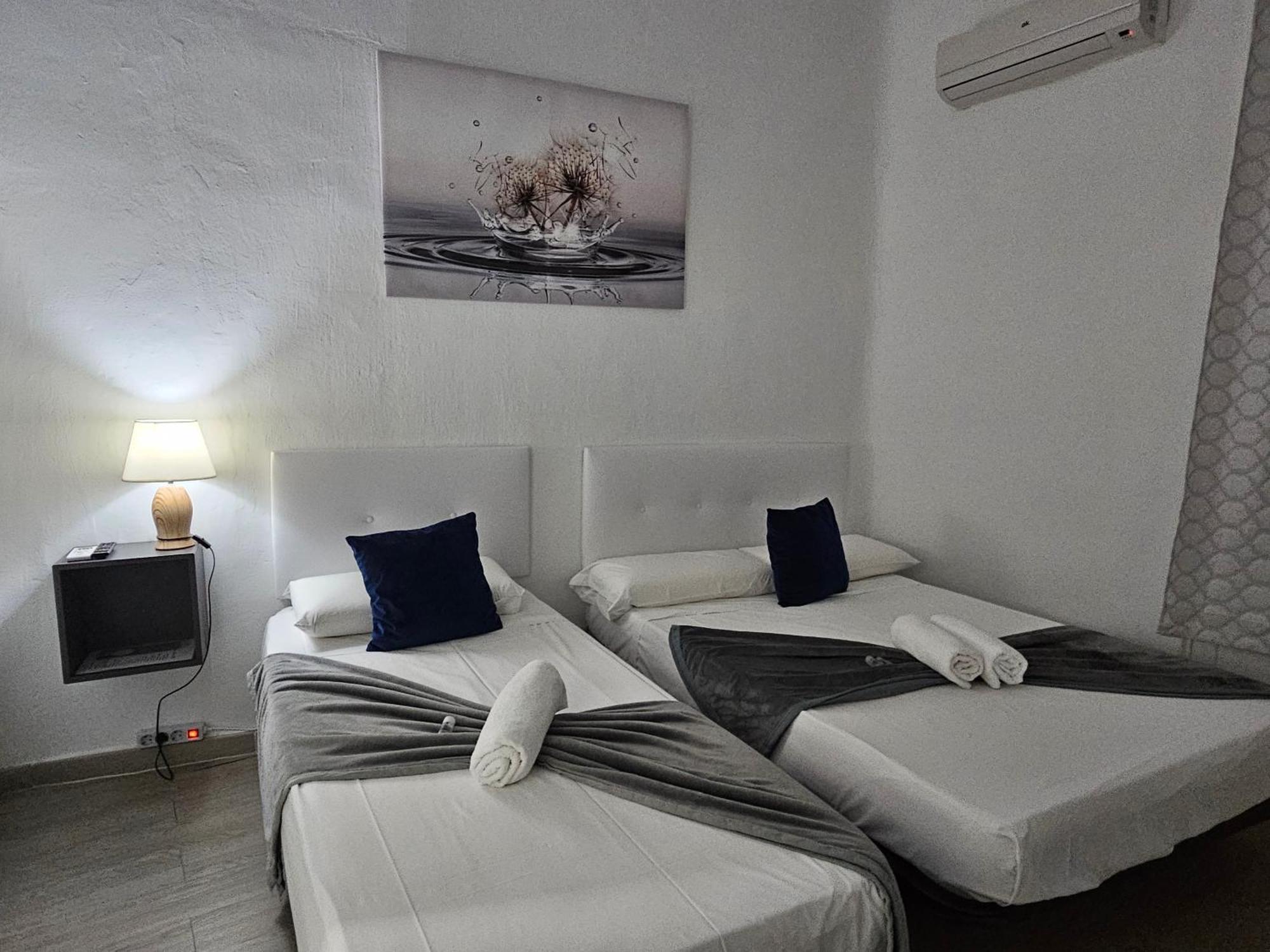 Casa Lemus Hotel Madrid Exterior photo