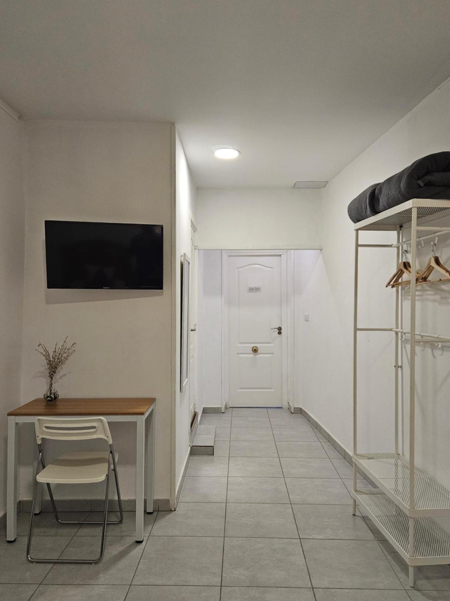 Casa Lemus Hotel Madrid Exterior photo