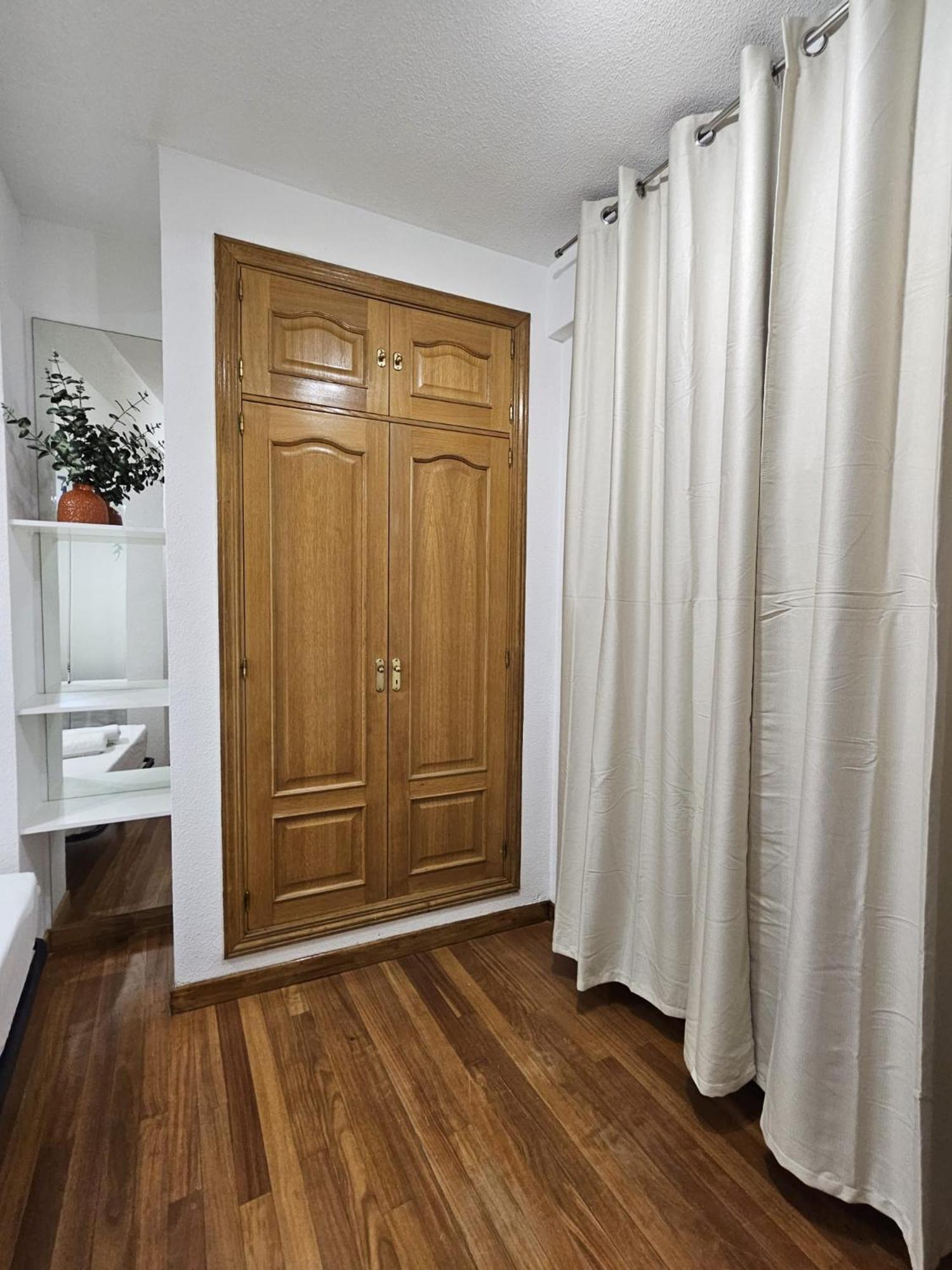 Casa Lemus Hotel Madrid Exterior photo